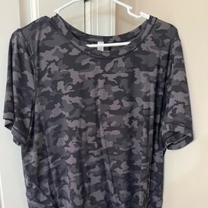 Lululemon Camo Running Tee - Size 12
